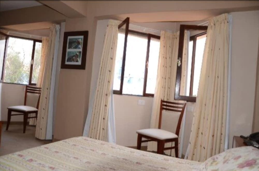 Hotel Samka 3*