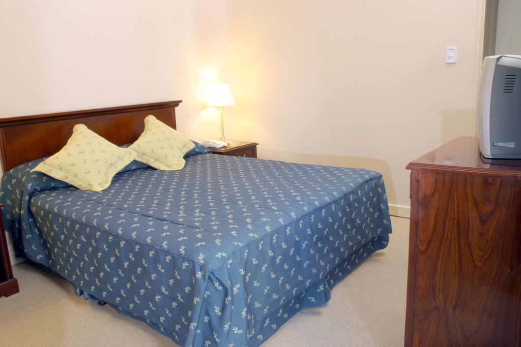 Hotel Provincial Plaza 4*