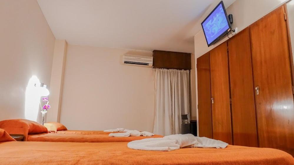 Crystal Hotel 2*