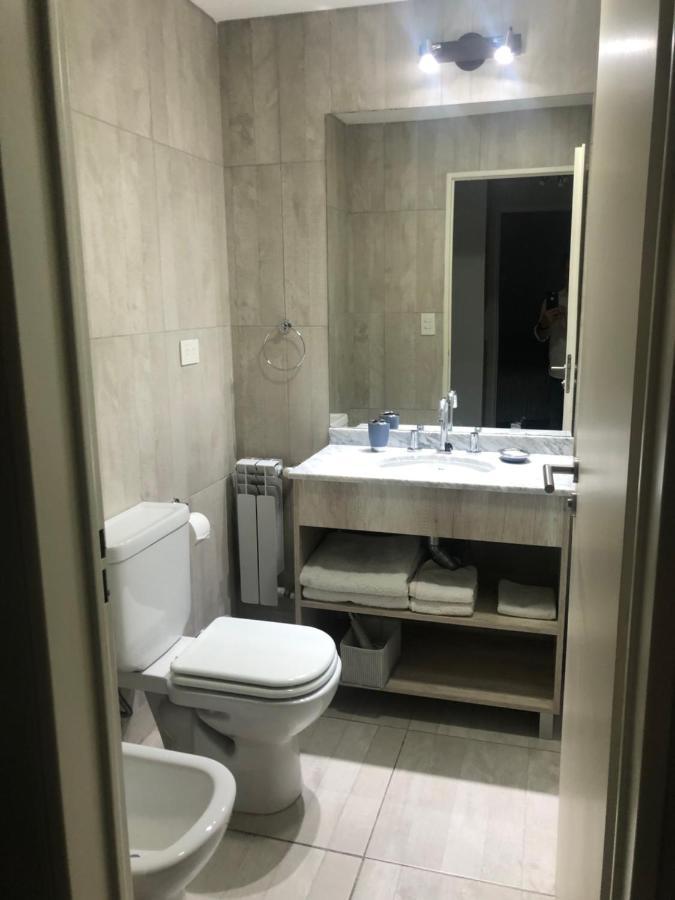Dean Funes Suites 607 *