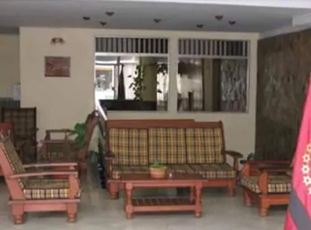 Hotel Guemes & Salta