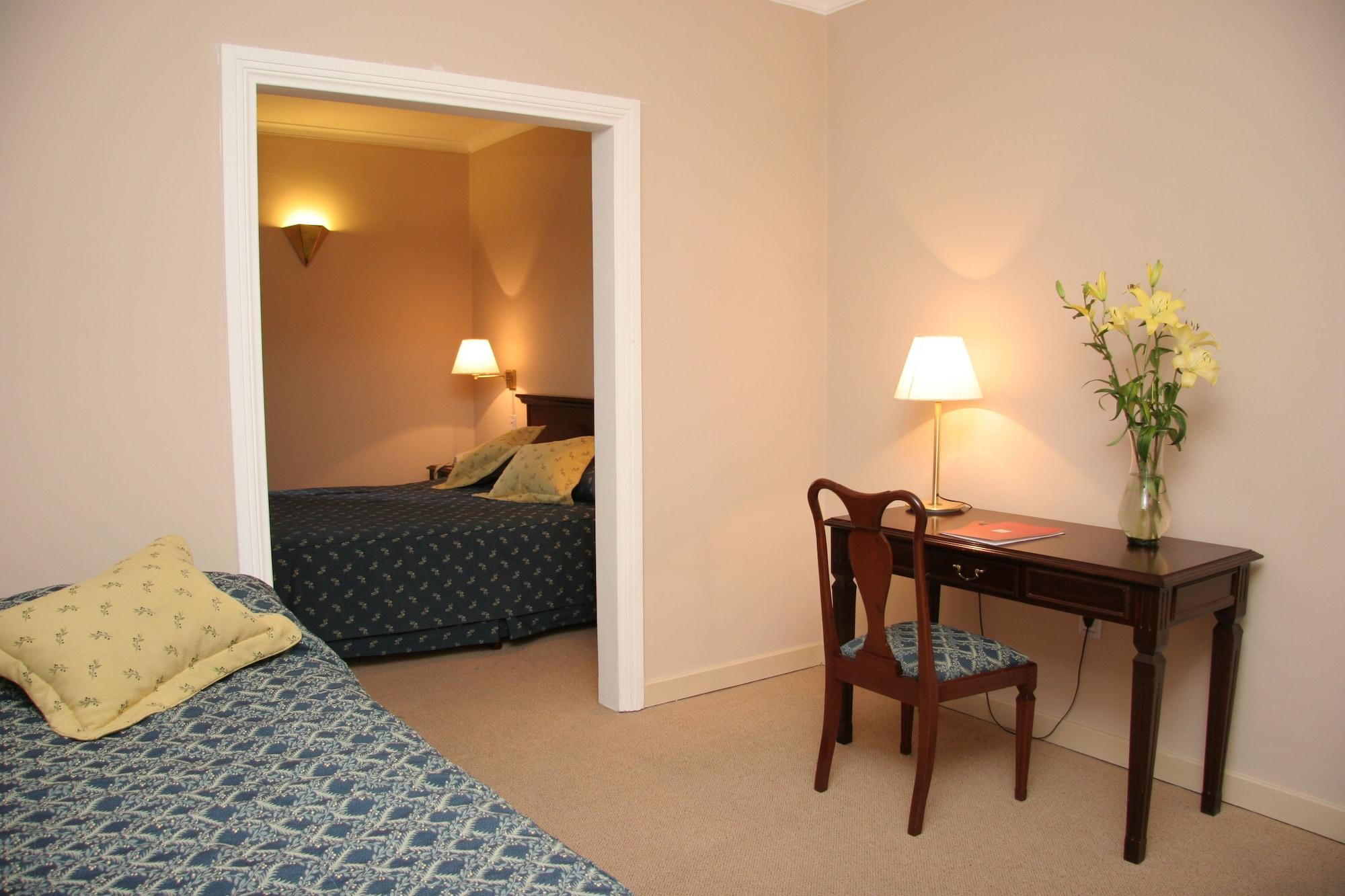 Hotel Provincial Plaza 4*