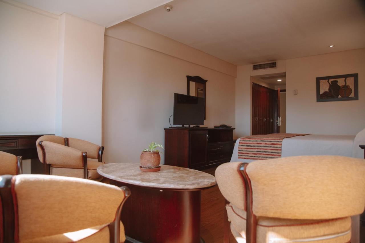 Casa Real Hotel