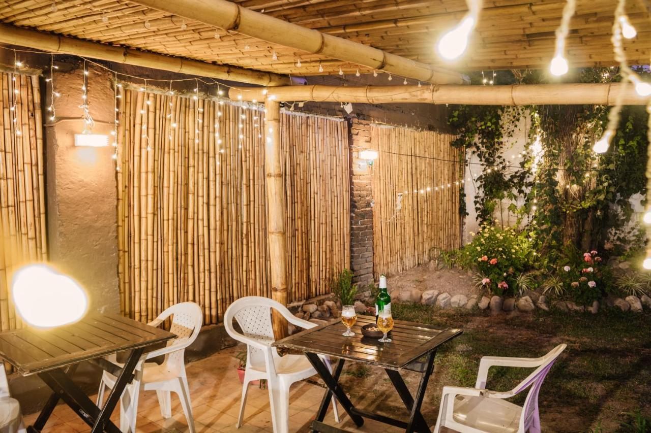Hostal Namaste *