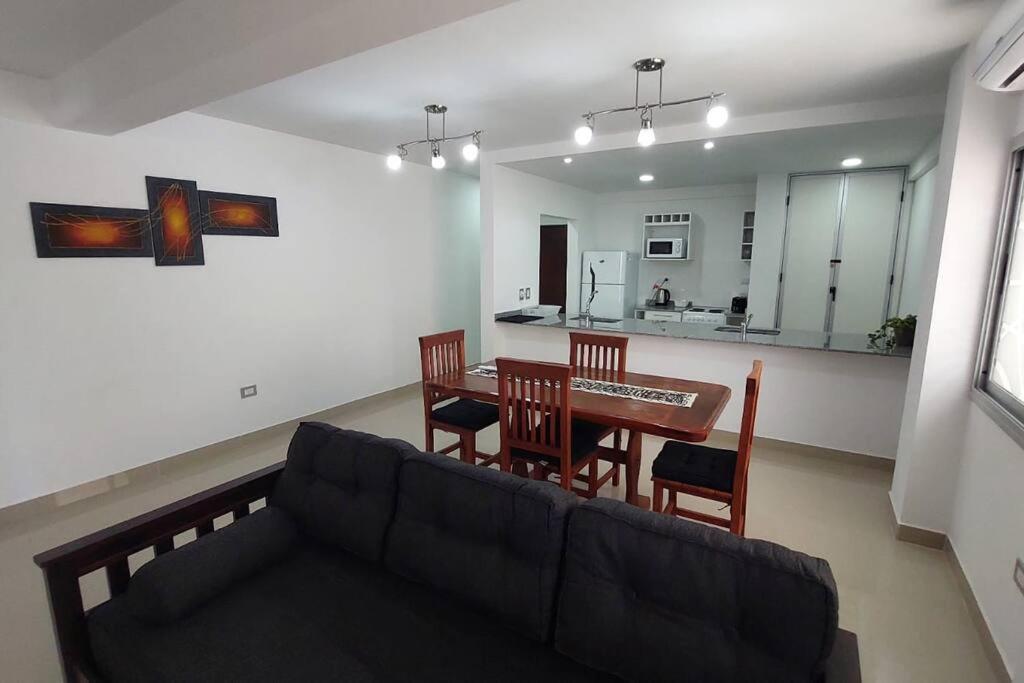 Apartamento Bambu 3. Amplio Departamento.