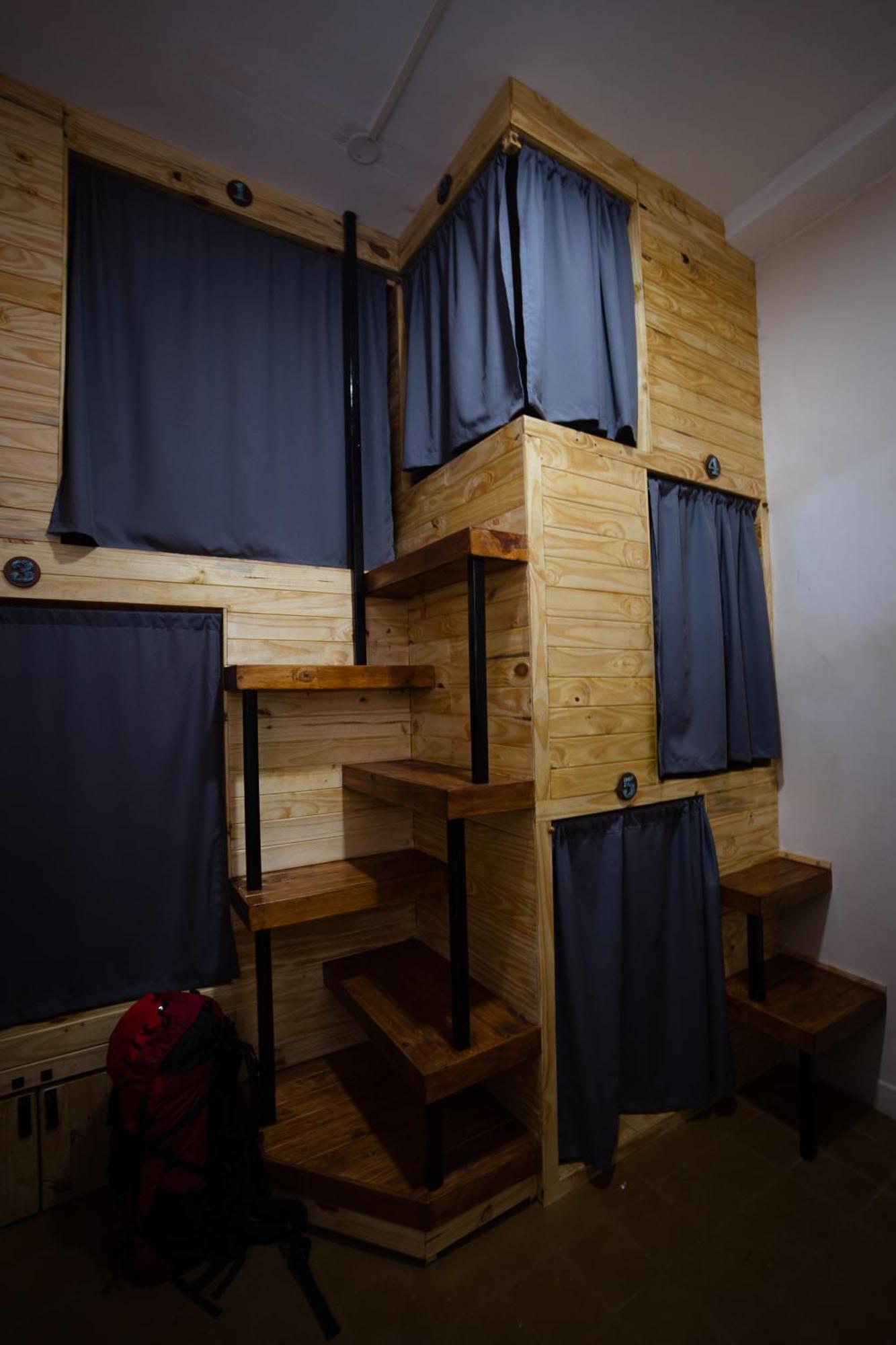 Lead Pods Capsule hotel *