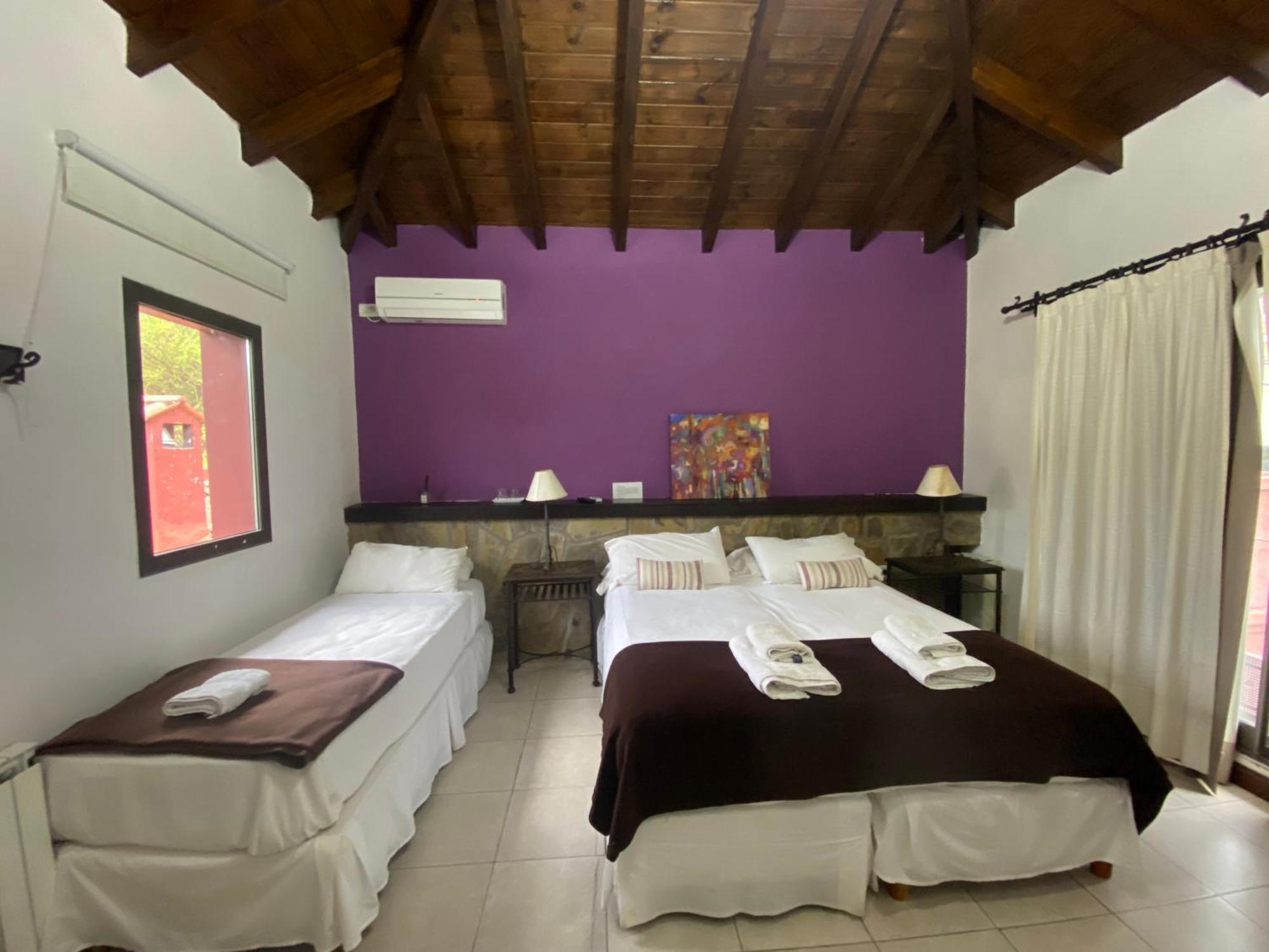 Chirimoyas Bed & Breakfast *