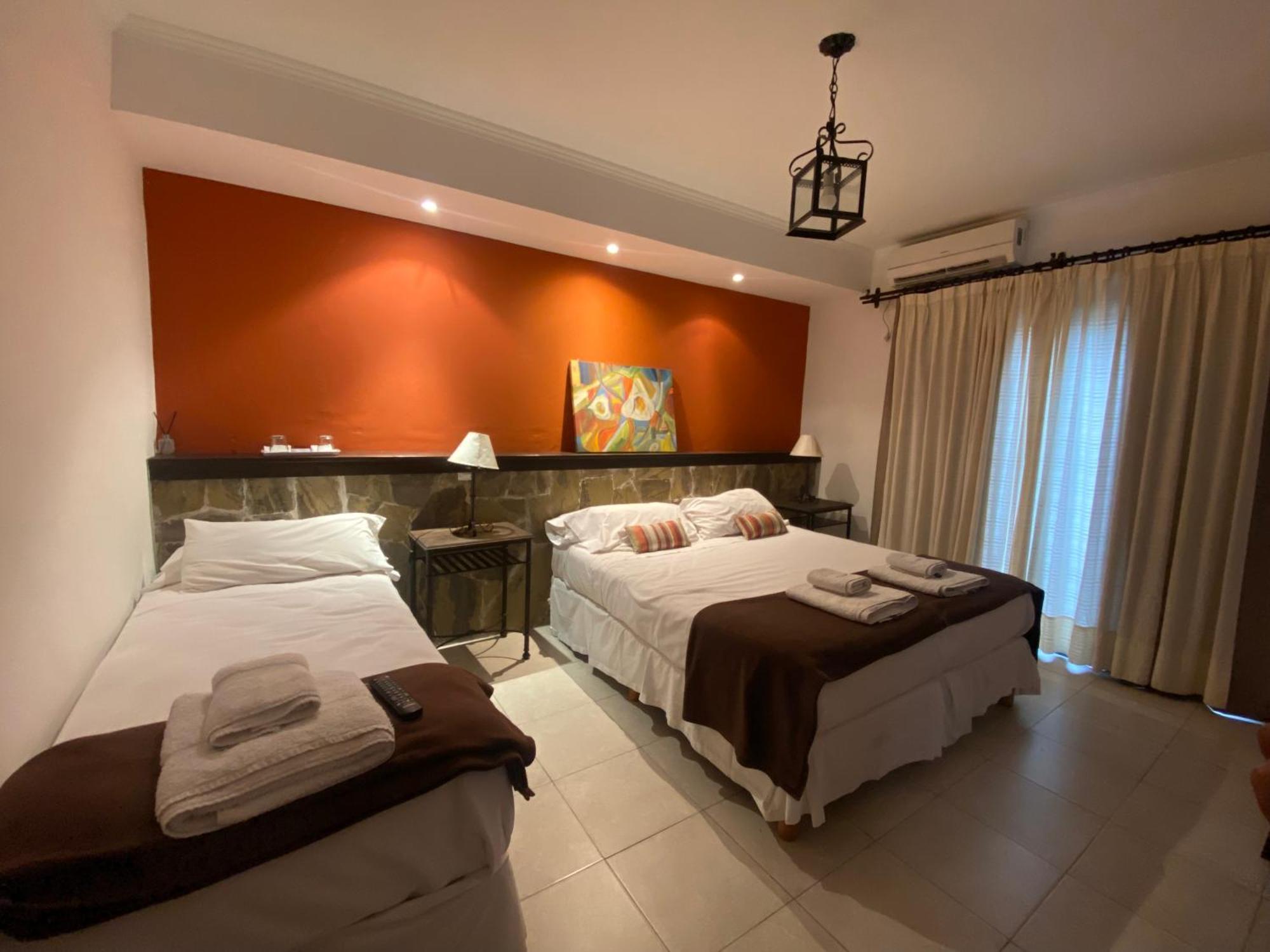 Chirimoyas Bed & Breakfast *