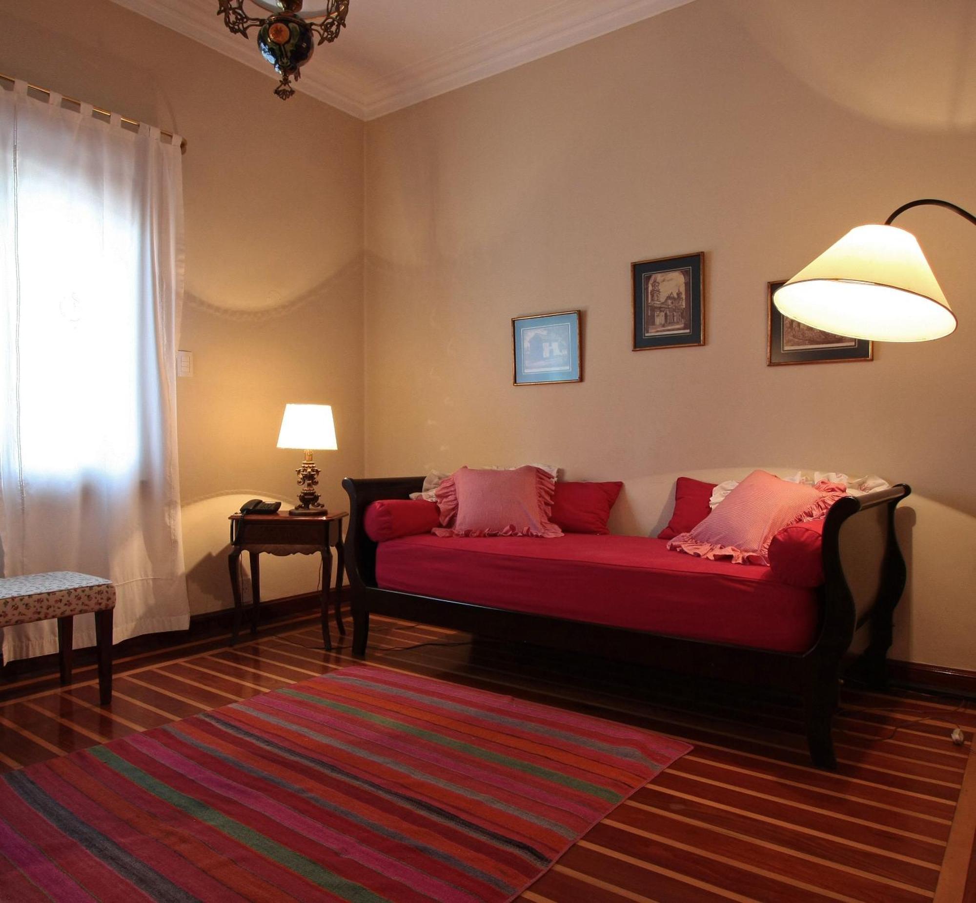 Hotel Solar De La Plaza 4*