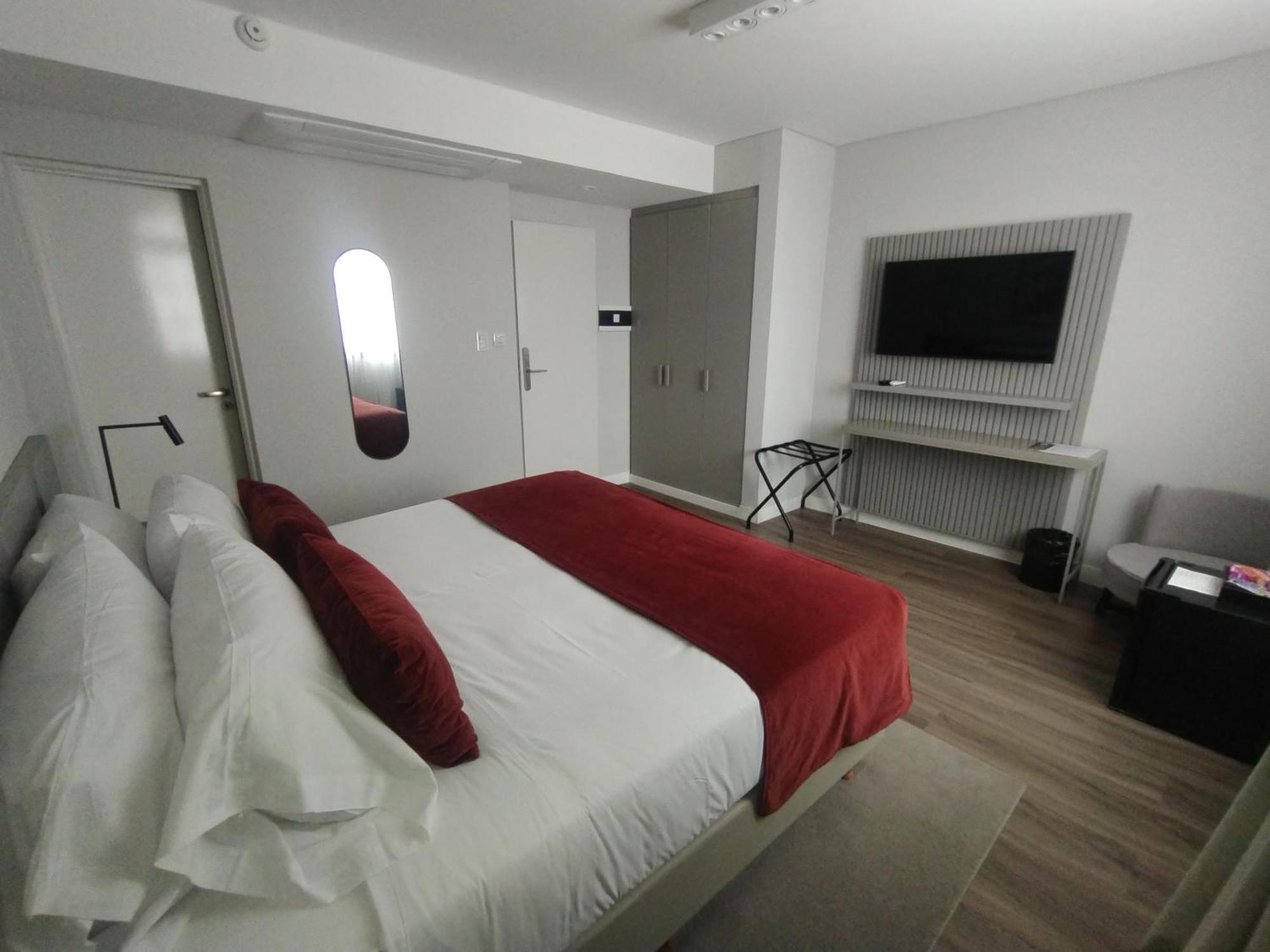 Guemes & Hotel Salta