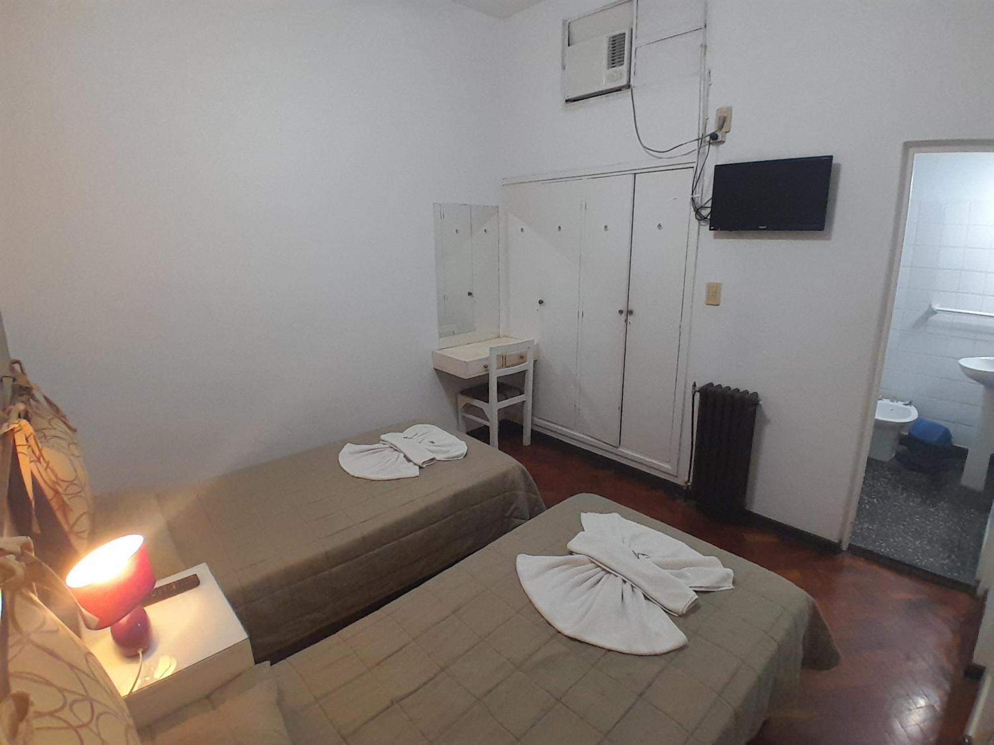 Hotel Plaza 2*