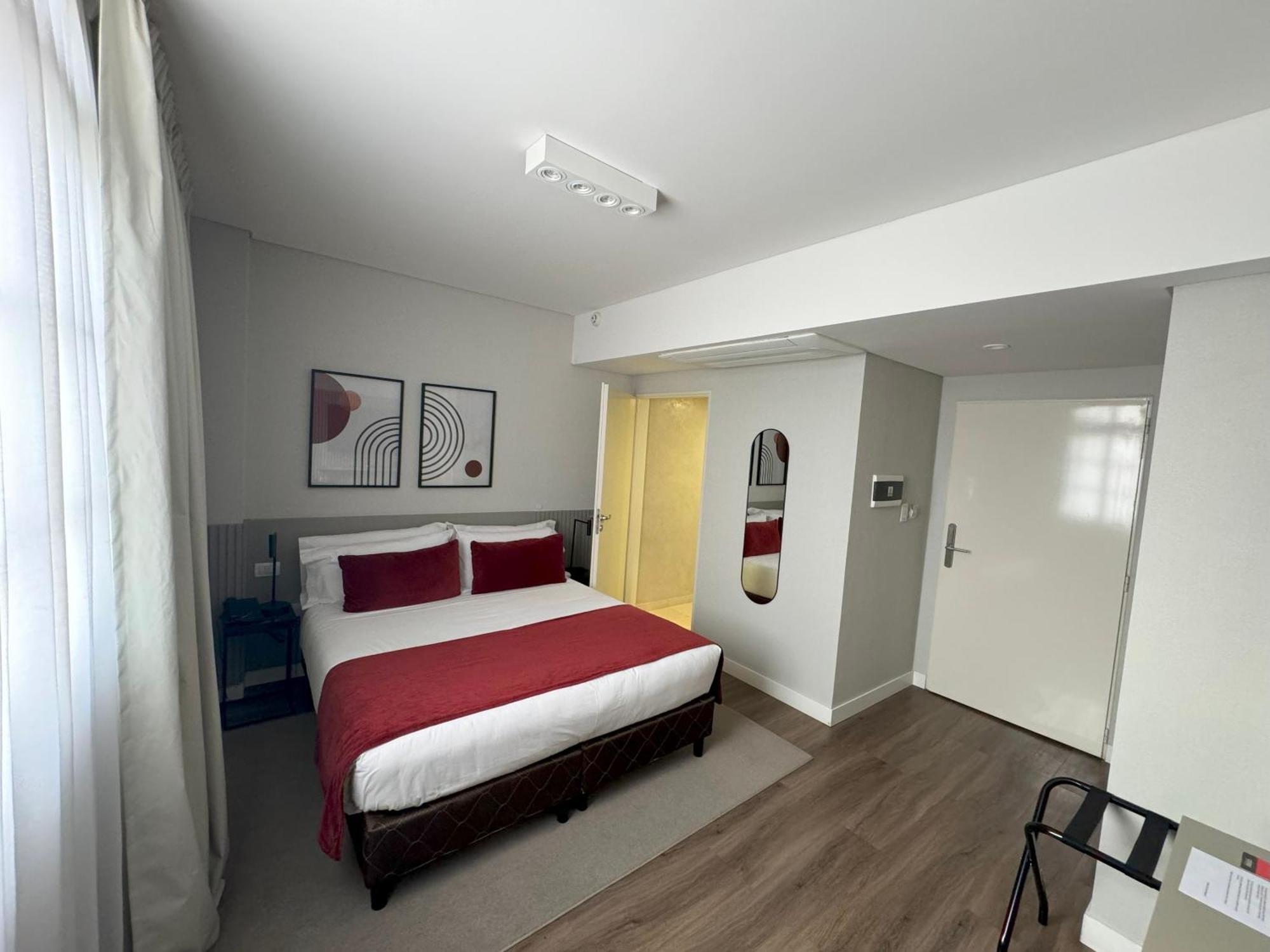 Hotel Guemes &