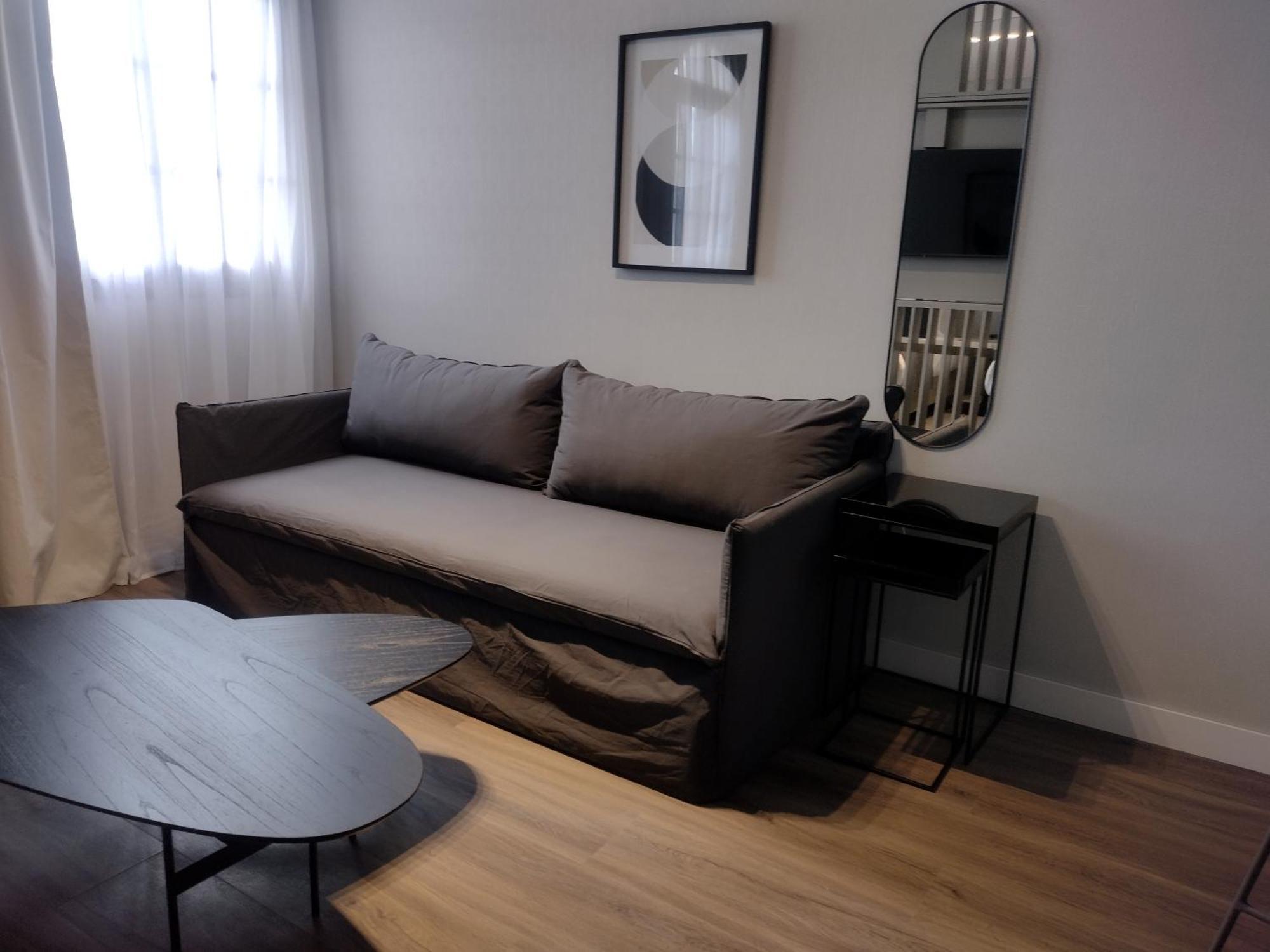 Hotel Guemes & 4*