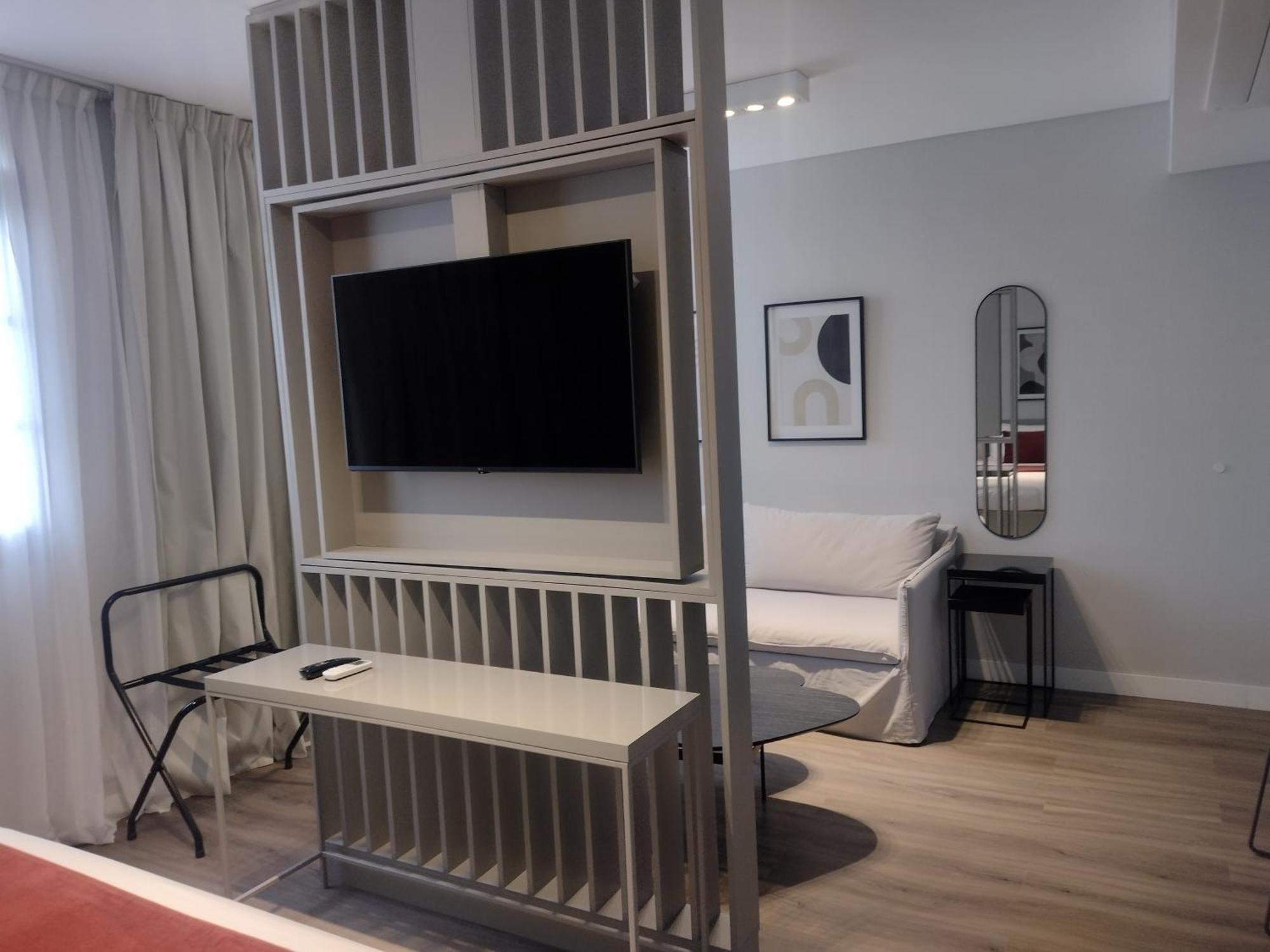 Guemes & Hotel 4*