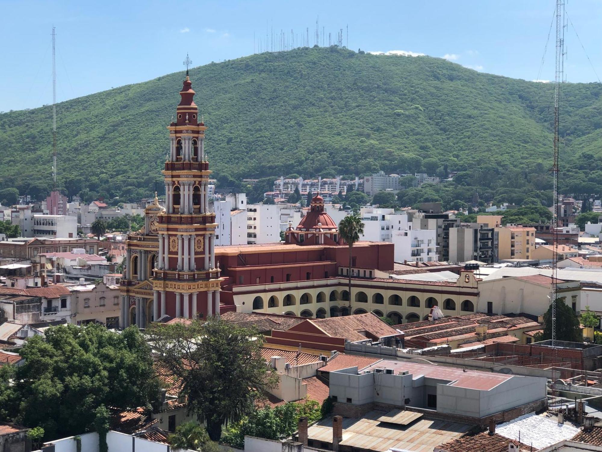 Moderno Y Acogedor Monoambiente En Pleno Centro * Salta