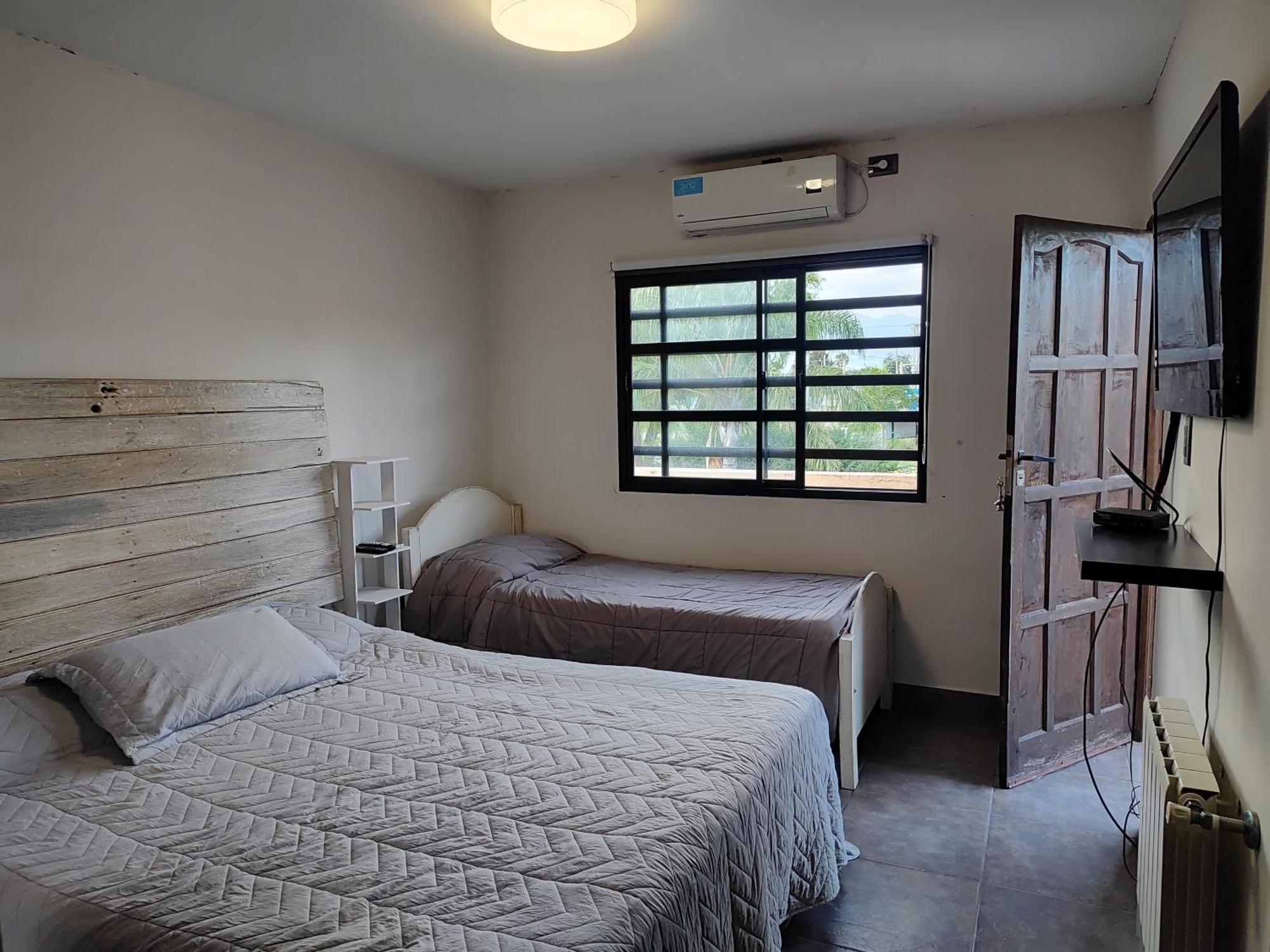 Casa De 2 Pisos, Zona Aeropuerto, 3 * Salta