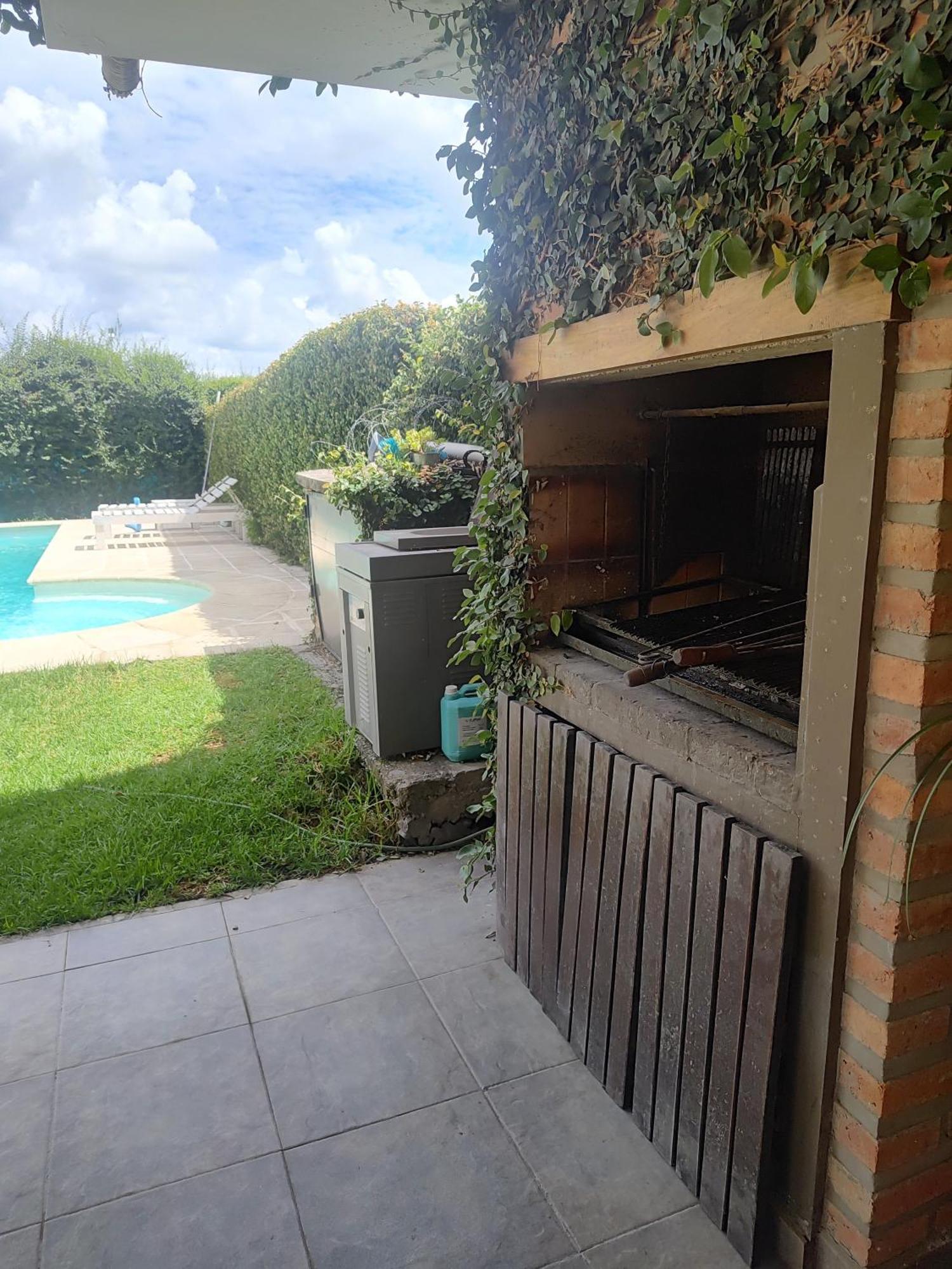 Сasa de vacaciones Casa De 2 Pisos, Zona Aeropuerto, 3 Salta