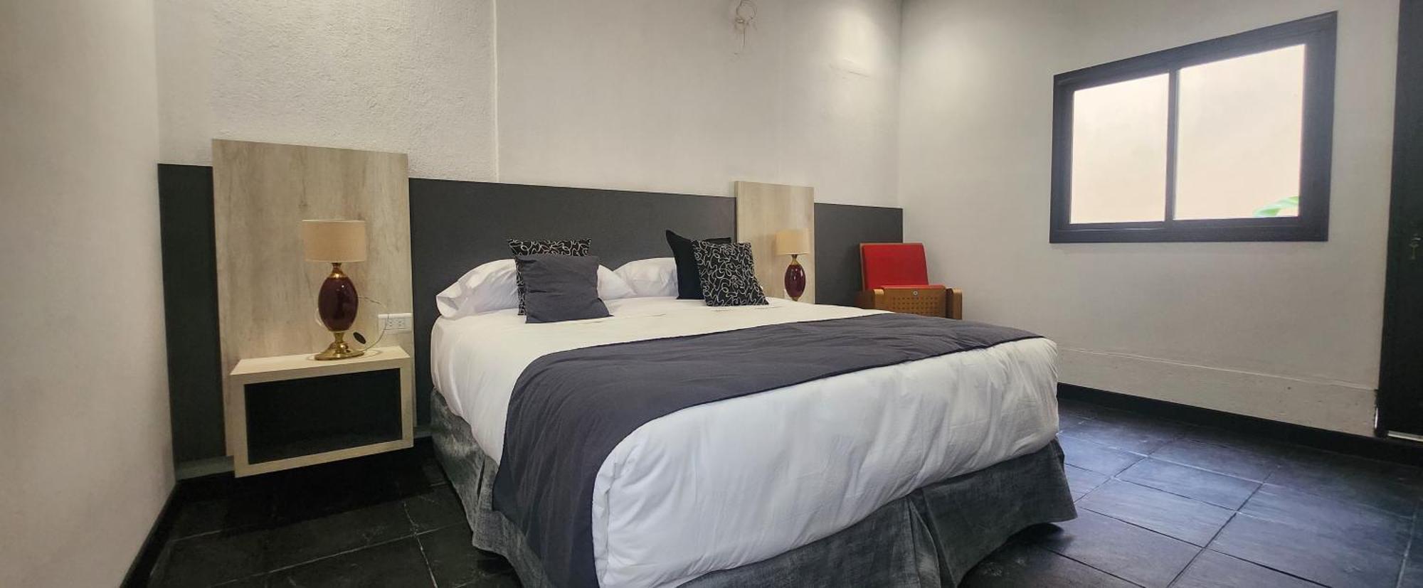 Ostatua Etxea Hotel *