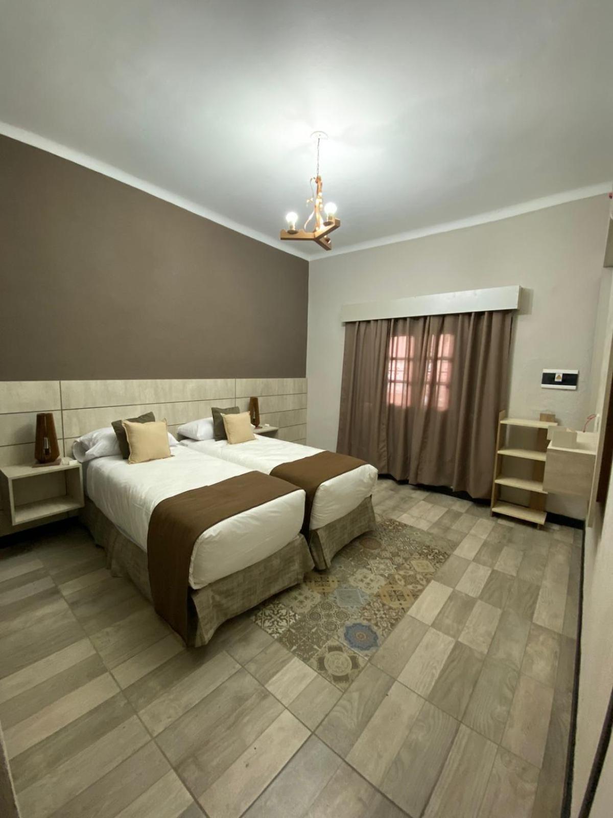 Hotel Ostatua Etxea *