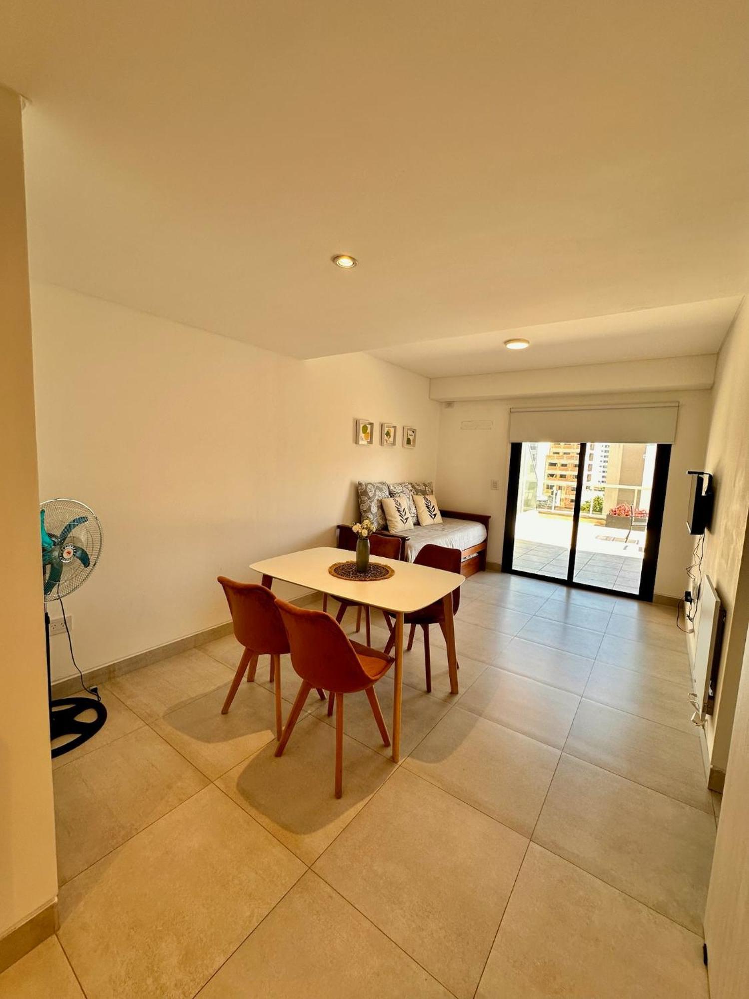 Augusto 4 Apartment