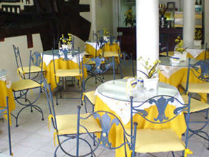 Continental Hotel 2*