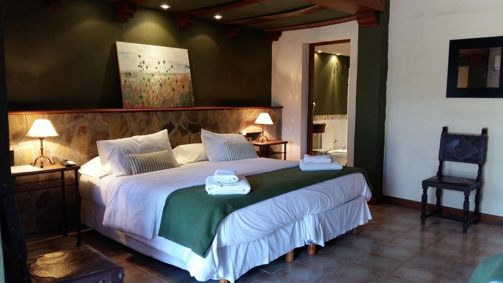Chirimoyas Bed & Breakfast