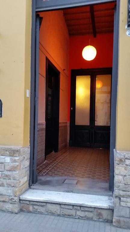 Las Rejas Pensión 2*