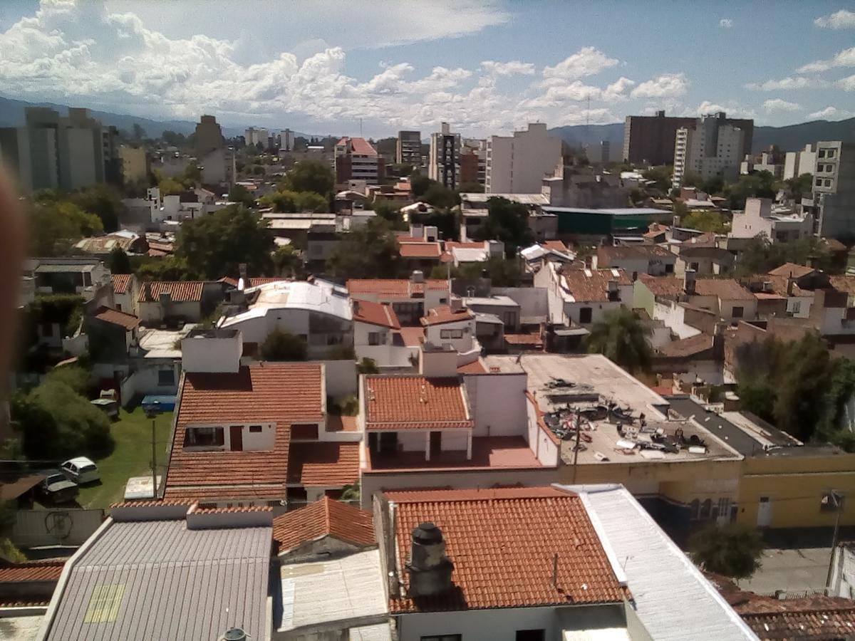 La Linda Apart *