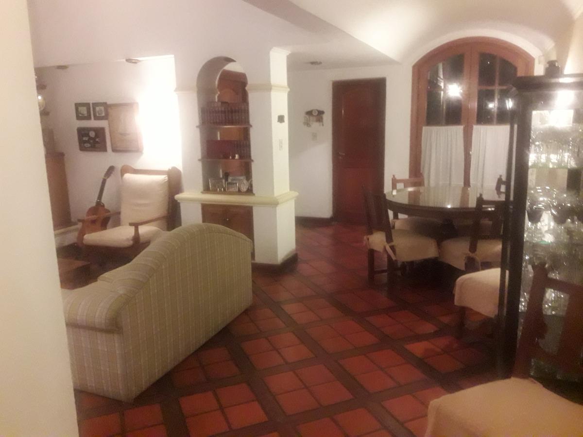 Caseros 44 3*