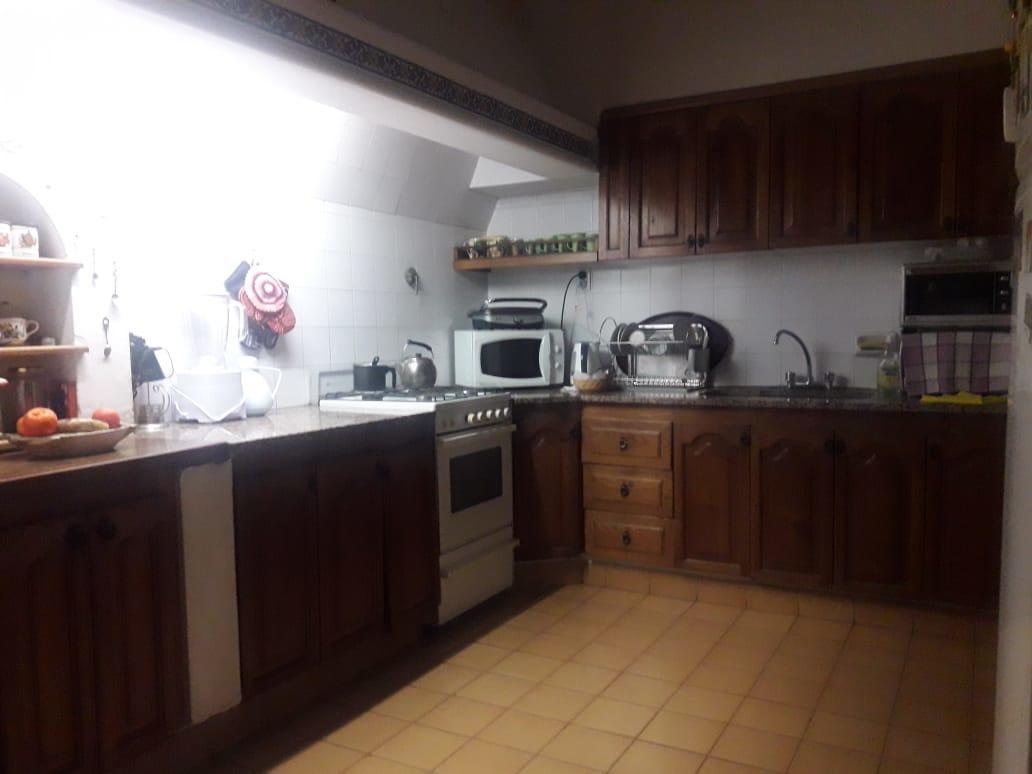 Caseros 44 3*