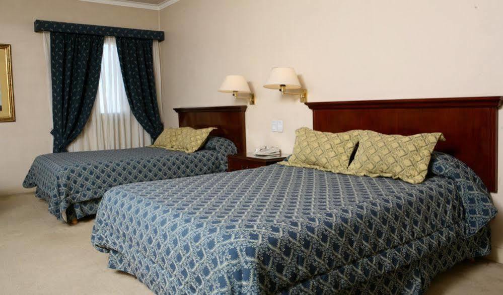 Hotel Provincial Plaza
