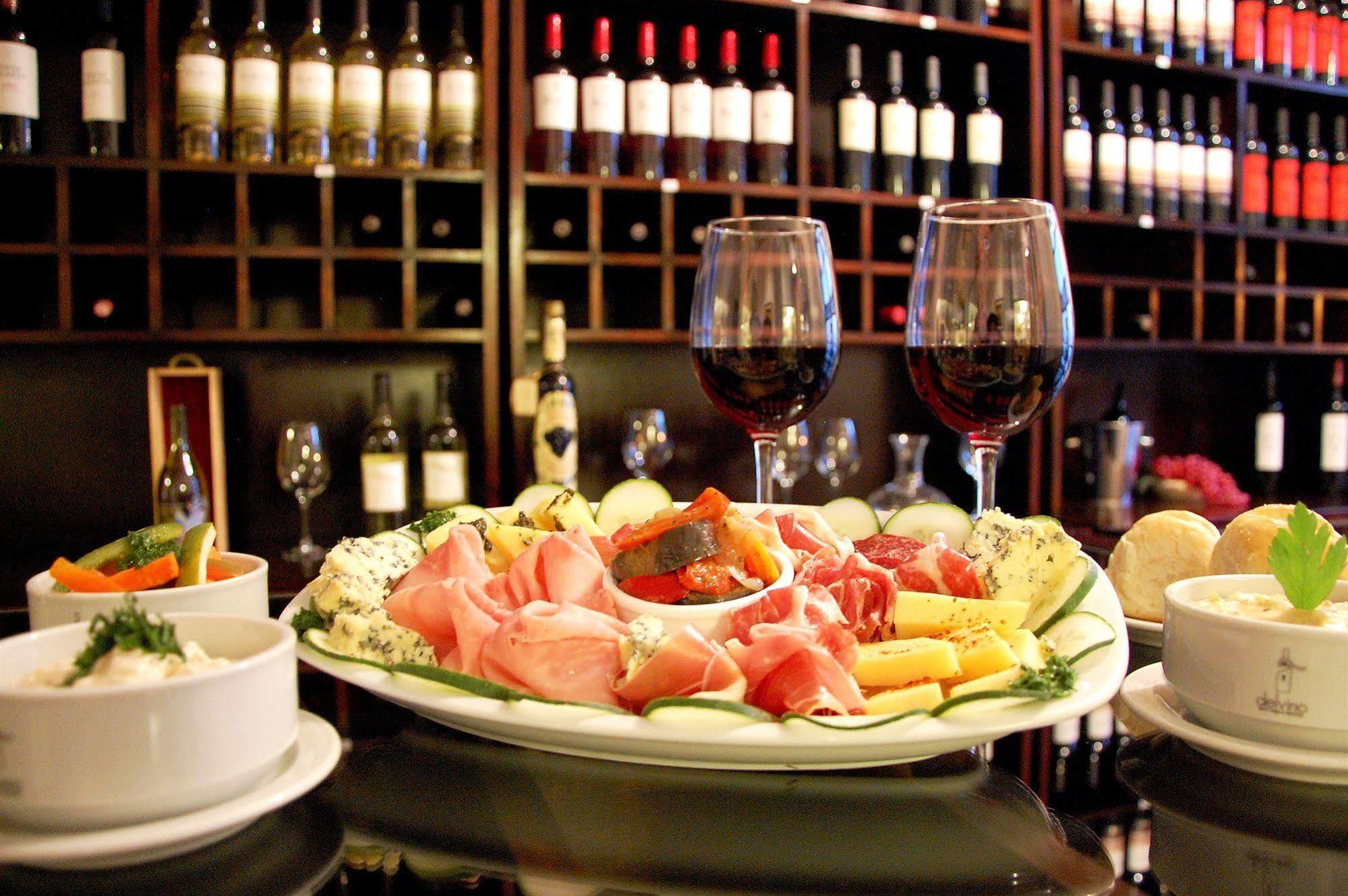 Delvino Boutique Hotel 4*