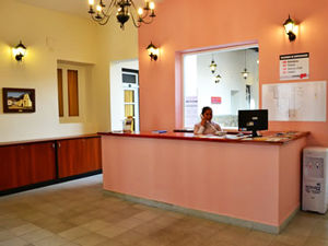 Hotel De La Linda 2*