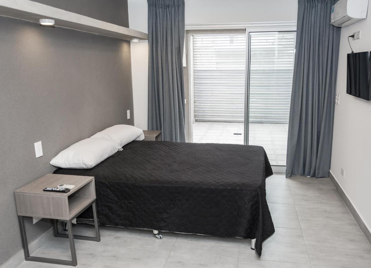 Dickens Apartahotel *