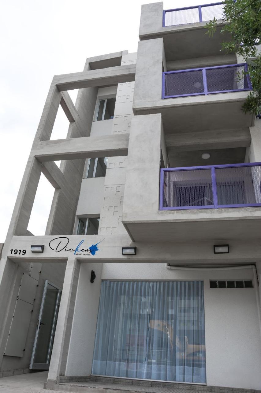 Dickens Apartahotel *