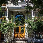 Santa Fe Suites Apart