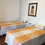 Departamento zona residencial CON PILETA