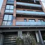Moderno departamento con garage en centro de Salta