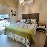 Arenales Suites
