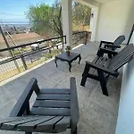 Departamento zona residencial CON PILETA