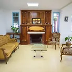 Casa Con Estacionamiento En El Centro