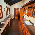 Valhalla Hostel & Suites
