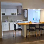 Moderno Y Amplio Departamento Cerca De Todo!