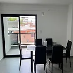 Moderno Departamento De Dos Habitaciones