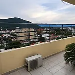 Aires Brillantes, Monoambiente Centrico