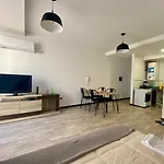 Horacio Apartment
