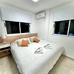 Departamento Boutique Centrico, Nuevo Y Moderno Con 3 Habitaciones Y 2 Banos En Calle Caseros