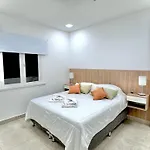 Departamento Boutique Centrico, Nuevo Y Moderno Con 3 Habitaciones Y 2 Banos En Calle Caseros