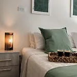 Foxtrot Suites En El Casco Historico De Salta