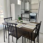 Alsina - Central Point Apartments
